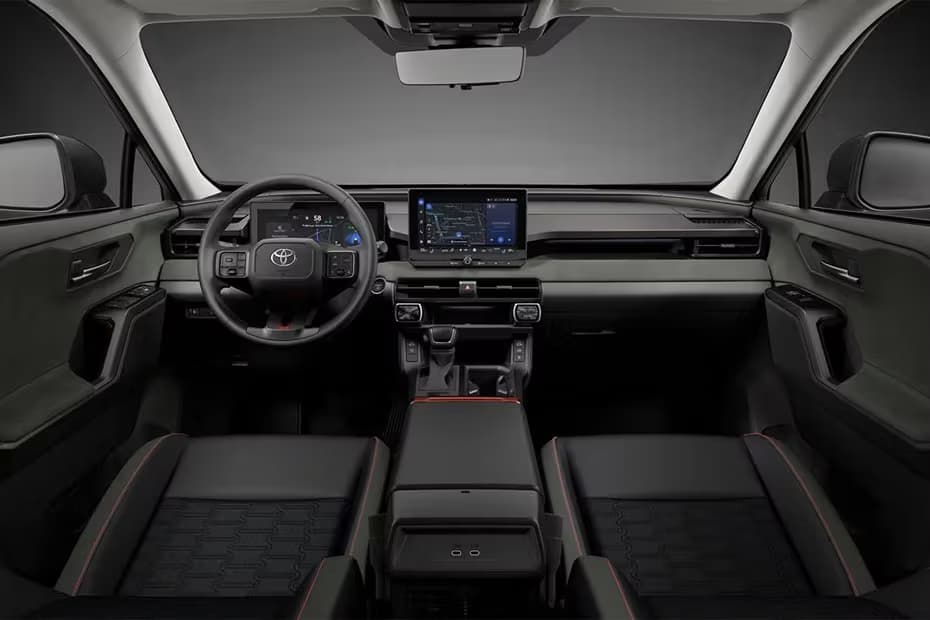 Toyota RVE 4 HAV Dashboard Layout Floating Touchscreen With Power Control Center Console Toyota RVE 4 HAV Dashboard Layout Floating Touchscreen With Power Control Center Console