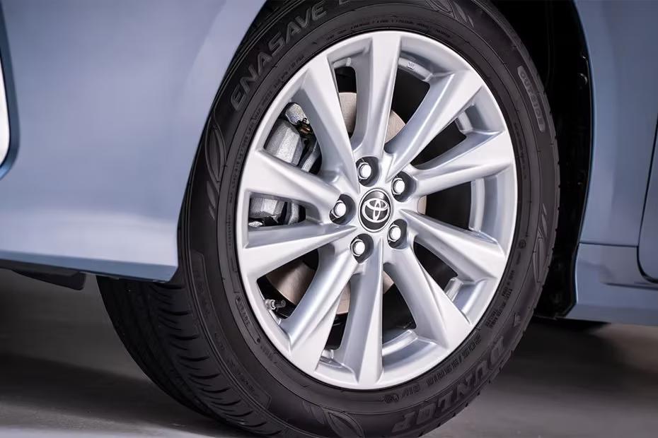 Toyota Corolla Celestite Grey 16-inch alloy wheels with a refined, modern look Toyota Corolla Celestite Grey 16-inch alloy wheels with a refined, modern look
