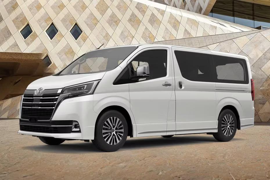 Toyota Graniva Front Medium View LED DRL With Alloy Wheel Shine And Sharp Toyota Graniva Front Medium View LED DRL With Alloy Wheel Shine And Sharp