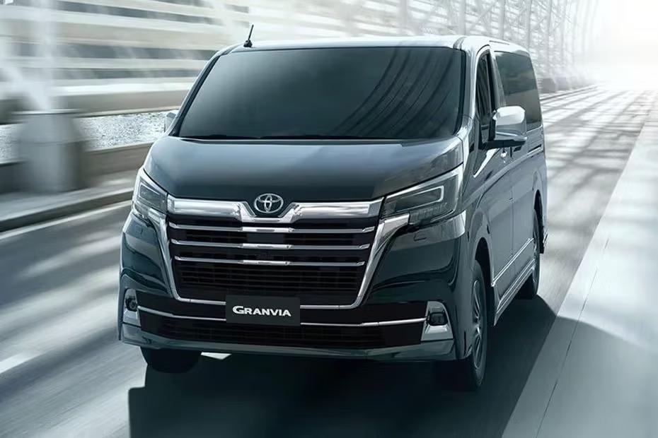 Toyota Granvia Front Full View With Grill & Side Mirror Toyota Granvia Front Full View With Grill & Side Mirror