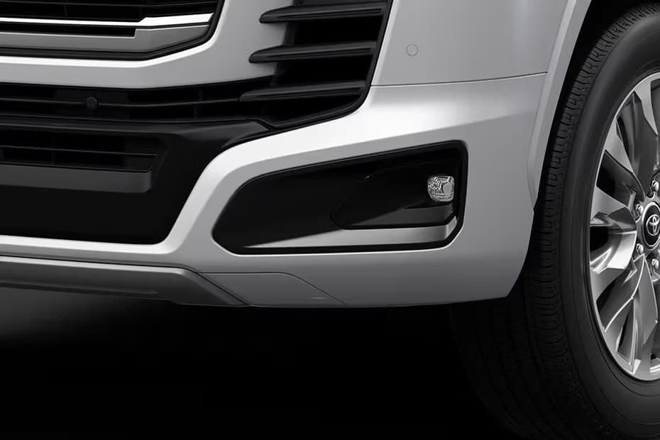 Toyota Land Cruiser Front Fog Lamp And Alloy Wheel Toyota Land Cruiser Front Fog Lamp And Alloy Wheel