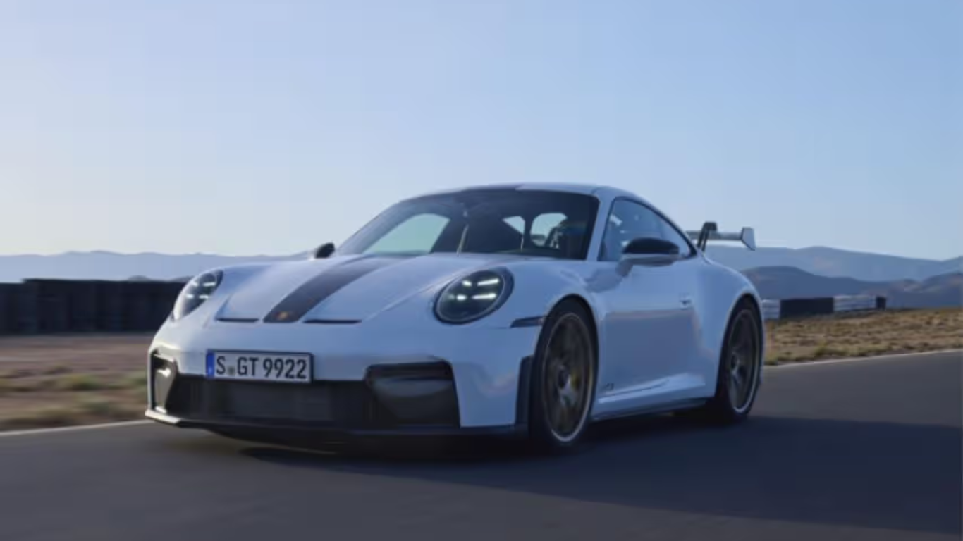 Porsche Unveils The Refreshed 911 GT3 To Mark Its 25th Anniversary Porsche Unveils The Refreshed 911 GT3 To Mark Its 25th Anniversary