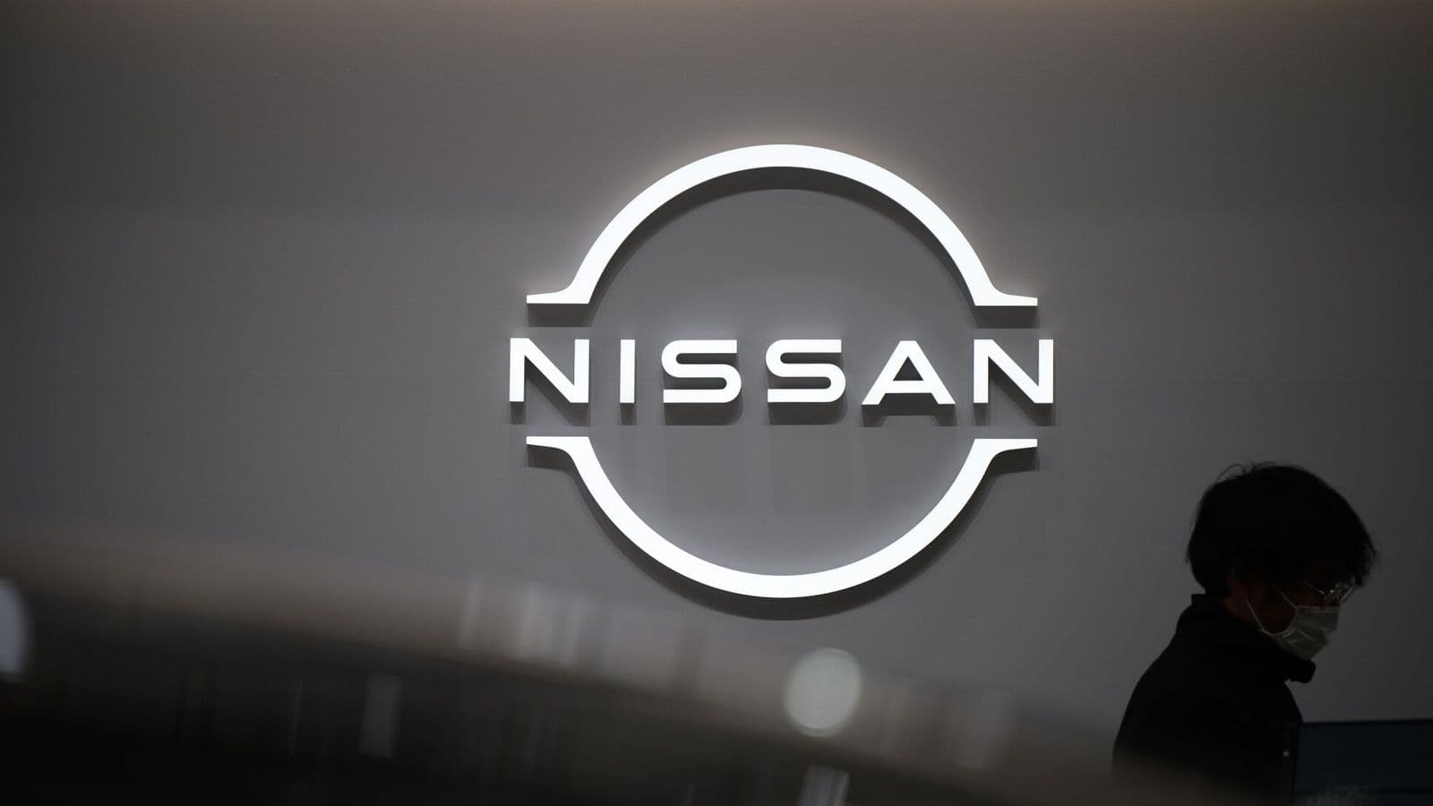 Renault, Nissan Further Loosened Ties to Boost the Japanese firm's Turnaround Renault, Nissan Further Loosened Ties to Boost the Japanese firm's Turnaround
