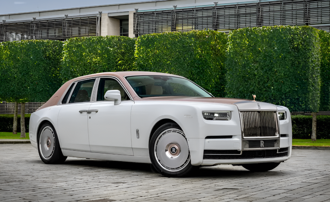 Rolls-Royce Phantom Dentelle: One-Off Luxury Sedan With Handmade Elements Rolls-Royce Phantom Dentelle: One-Off Luxury Sedan With Handmade Elements