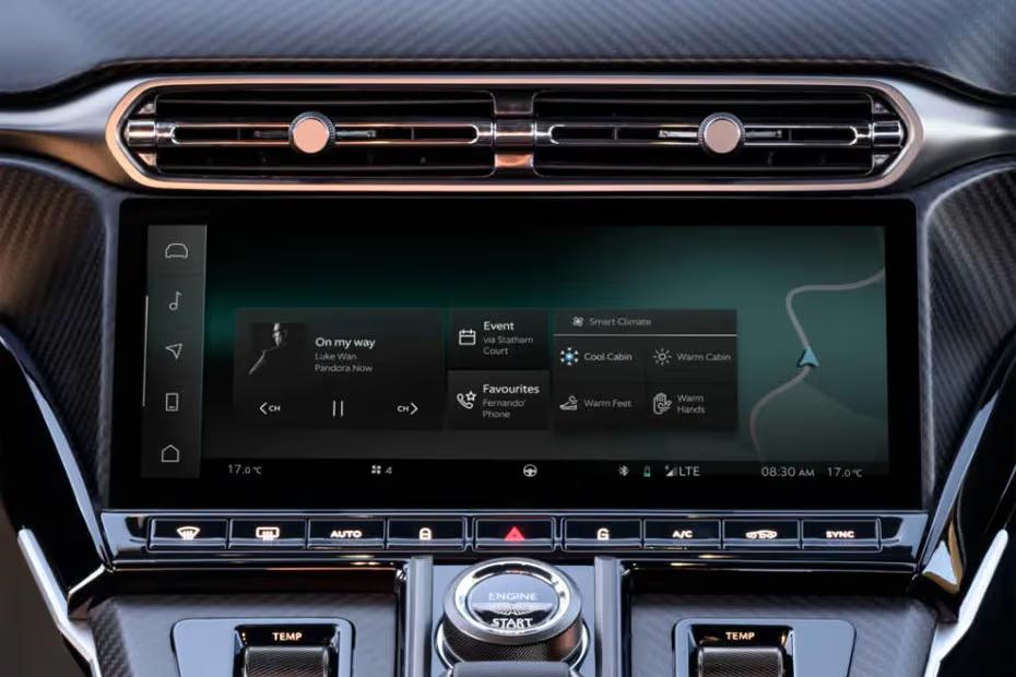 Aston Martin Vantage 2026 Floating Touchscreen Infotainment System Aston Martin Vantage 2026 Floating Touchscreen Infotainment System