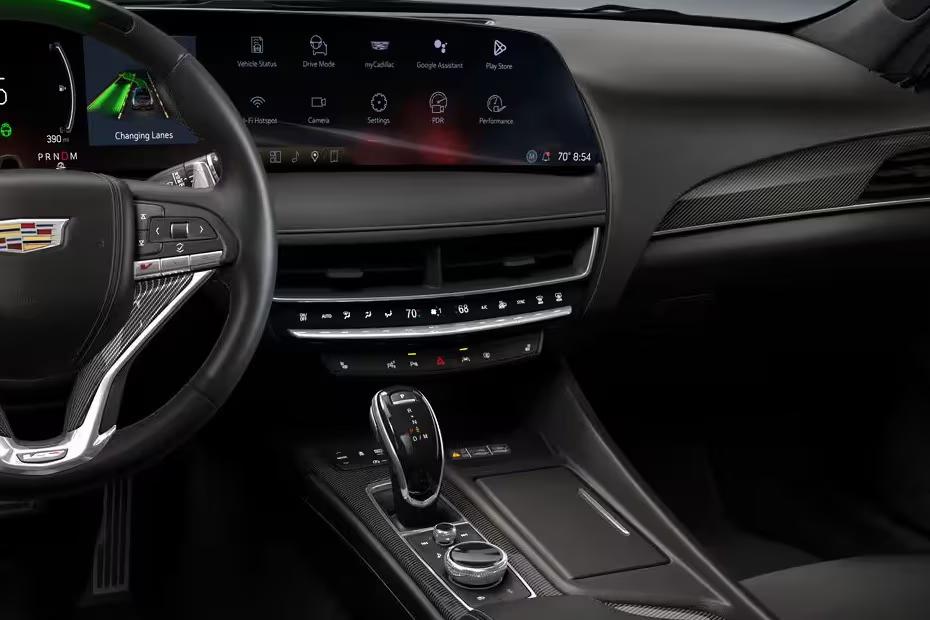 Cadillac CT5 V 2026 Interior centre console with gear selector Cadillac CT5 V 2026 Interior centre console with gear selector