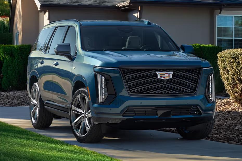 Cadillac Escalade 2026 Front Left Side Angle View on City Street Cadillac Escalade 2026 Front Left Side Angle View on City Street