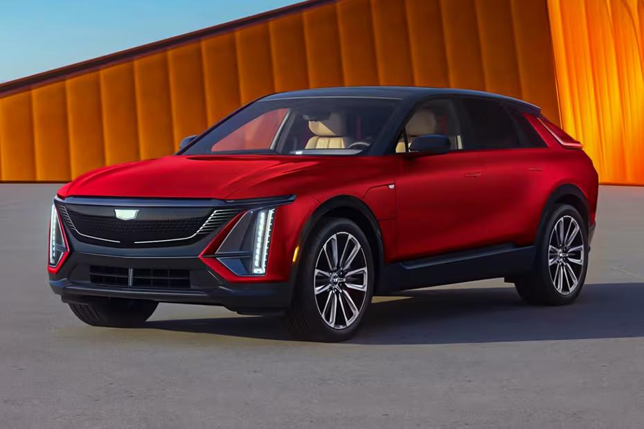 Cadillac LYRIQ 2026 Front Left Side Angle View Cadillac LYRIQ 2026 Front Left Side Angle View