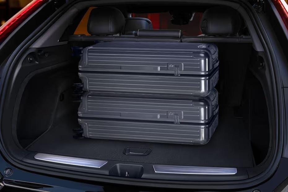 Cadillac Optiq 2025 Open boot showing the flat loading floor Cadillac Optiq 2025 Open boot showing the flat loading floor