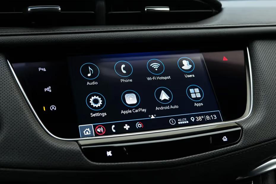Cadillac XT5 2026 SUV Floating touchscreen infotainment system Cadillac XT5 2026 SUV Floating touchscreen infotainment system