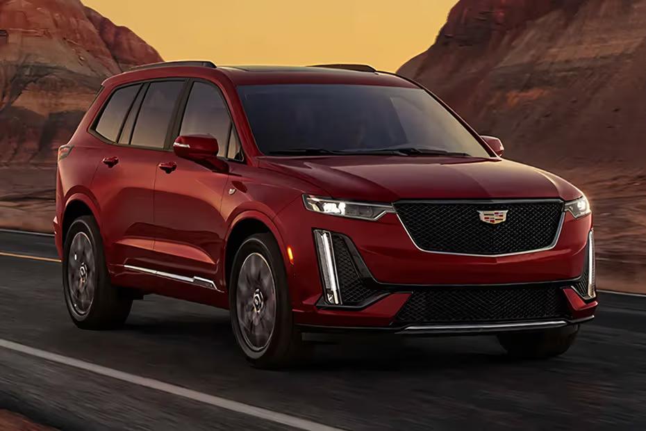 Cadillac XT6 2026 Front left view highlighting the grille and headlamp design Cadillac XT6 2026 Front left view highlighting the grille and headlamp design