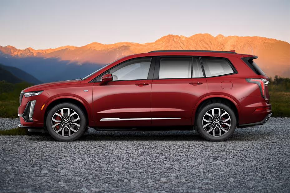 Cadillac XT6 2026 Left side exterior profile with alloy wheels Cadillac XT6 2026 Left side exterior profile with alloy wheels