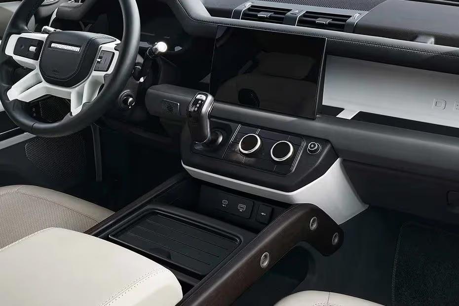 Land Rover DEFENDER 130 2026 Interior centre console storage compartment Land Rover DEFENDER 130 2026 Interior centre console storage compartment