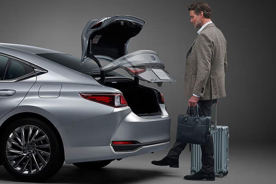 Lexus ES Hybrid 2026 Sedan Sonic Iridium Trunk Open Closer View Lexus ES Hybrid 2026 Sedan Sonic Iridium Trunk Open Closer View
