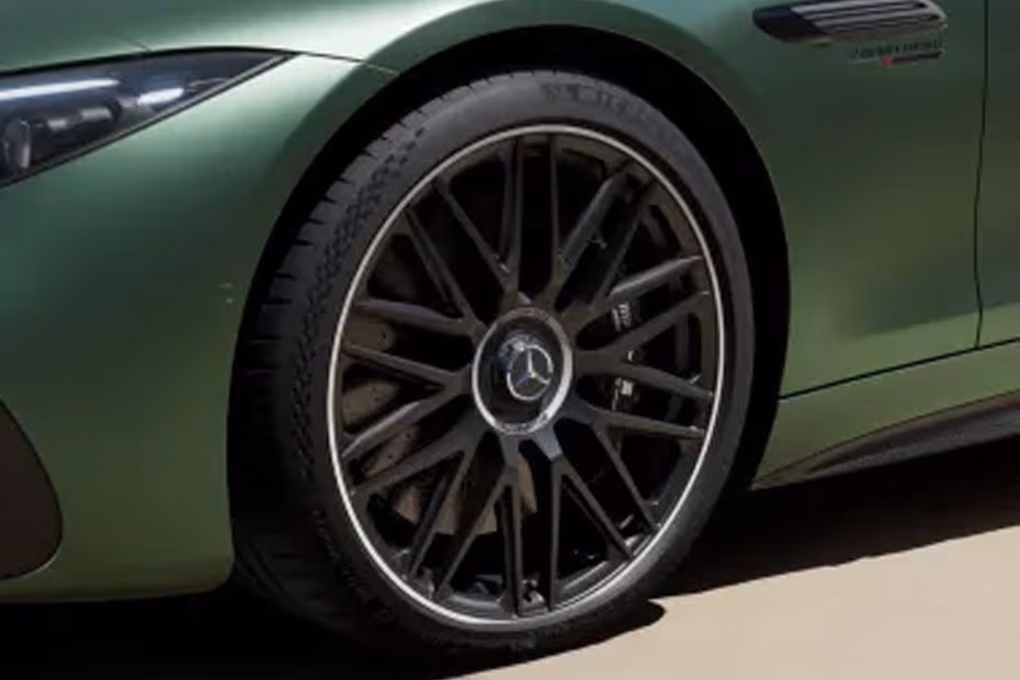 Mercedes-Benz AMG SL 2026 Steel Wheel with Wheel Cover Close-up Mercedes-Benz AMG SL 2026 Steel Wheel with Wheel Cover Close-up