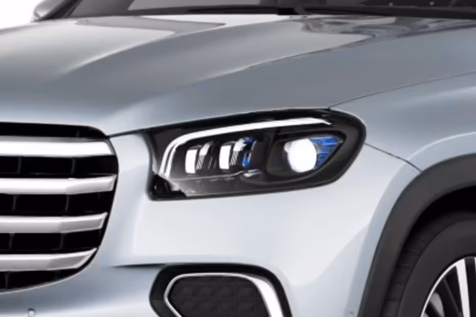 Mercedes-Benz GLS-Class 2026 Headlight Close-up With Integrated LED DRLs Mercedes-Benz GLS-Class 2026 Headlight Close-up With Integrated LED DRLs