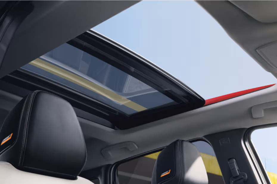 Nissan Kicks Sunroof and Moonroof View Nissan Kicks Sunroof and Moonroof View