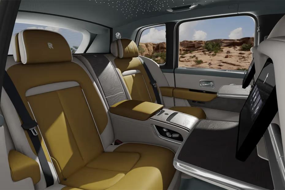 Rolls Royce Cullinan 2026 SUV Second Row Rear Seats View Rolls Royce Cullinan 2026 SUV Second Row Rear Seats View