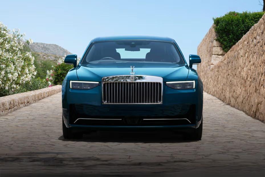 Rolls Royce Ghost 2026 Front View with LED Headlights Rolls Royce Ghost 2026 Front View with LED Headlights