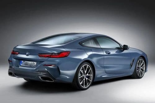 BMW 8 Series Coupe Right Side View BMW 8 Series Coupe Right Side View