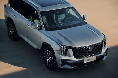 GAC GS8 Right Side Front View GAC GS8 Right Side Front View