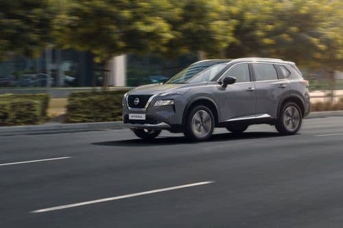 Nissan X-Trail Left Side View Nissan X-Trail Left Side View