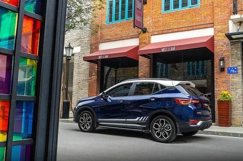 Soueast DX5 Left Side View Soueast DX5 Left Side View