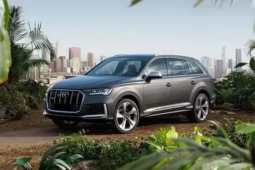 Audi SQ7 2024 Left Side Front View Audi SQ7 2024 Left Side Front View