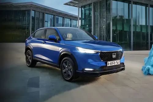 Honda HR-V 2024 Right Side Front View Honda HR-V 2024 Right Side Front View