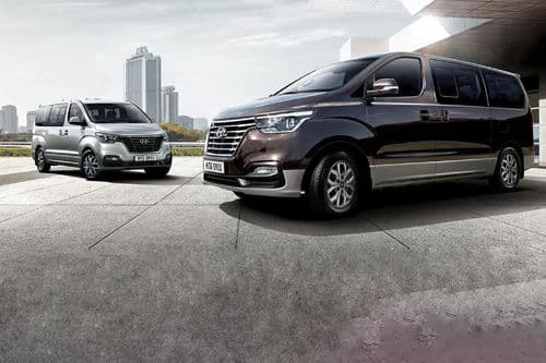 Hyundai H1 Left And Right Side Front View Hyundai H1 Left And Right Side Front View