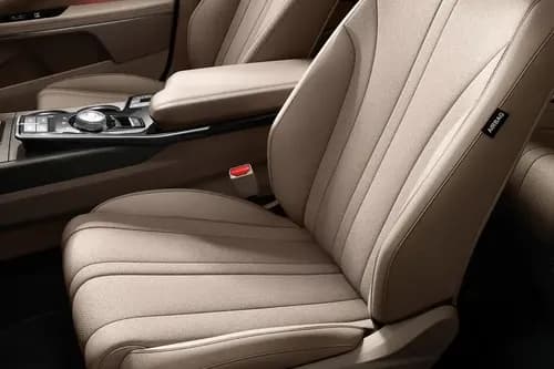 Kia K8 2024 Rear Seat View Kia K8 2024 Rear Seat View