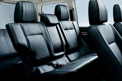 Mitsubishi Pajero Rear Seat Mitsubishi Pajero Rear Seat