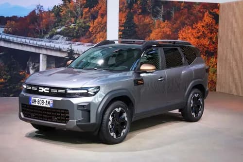 Renault Bigster Left Front View Renault Bigster Left Front View