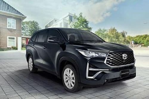 Toyota Innova 2024 Right Side View Toyota Innova 2024 Right Side View