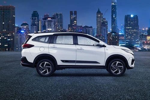 Toyota Rush 2024 Right Side View Toyota Rush 2024 Right Side View