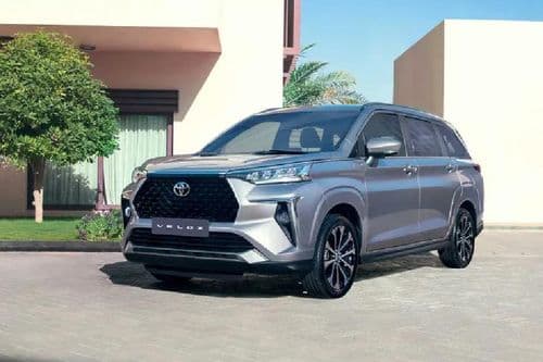 Toyota Veloz 2024 Left Side Front View Toyota Veloz 2024 Left Side Front View