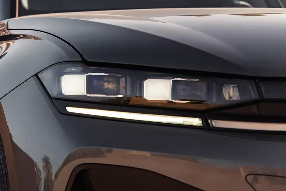 Volkswagen Jetta Front Headlight Closer View Volkswagen Jetta Front Headlight Closer View