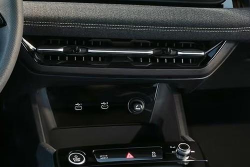 Audi A6 e-tron Sedan Climate Control Panel Audi A6 e-tron Sedan Climate Control Panel