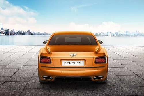 Bentley Flying Spur 2027 Sedan rear view with LED Taillights Bentley Flying Spur 2027 Sedan rear view with LED Taillights