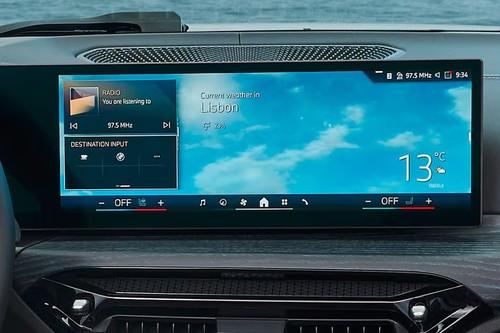 BMW 4 Series Convertible Floating Touchscreen Infotainment System BMW 4 Series Convertible Floating Touchscreen Infotainment System