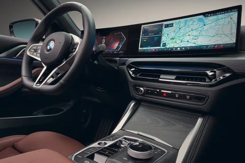 BMW 4 Series Convertible interior centre console storage compartment BMW 4 Series Convertible interior centre console storage compartment
