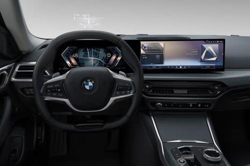 BMW 4 Series Gran Coupe Steering Wheel Horn Pad with brand emblem BMW 4 Series Gran Coupe Steering Wheel Horn Pad with brand emblem