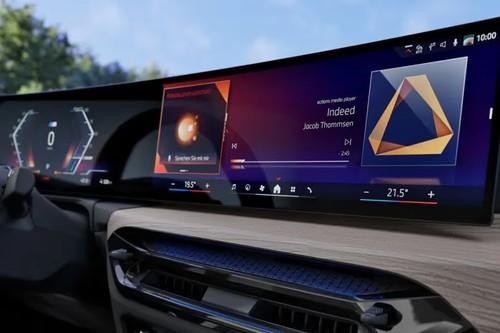 BMW i4 Grey Sedan Floating Touchscreen Infotainment System BMW i4 Grey Sedan Floating Touchscreen Infotainment System