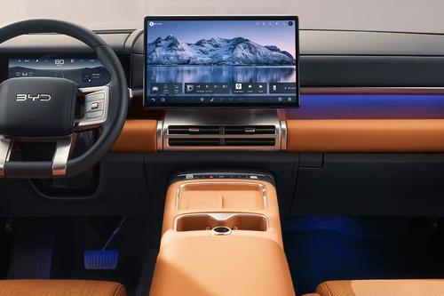 BYD Ti 7 2027 SUV interior centre console storage compartment BYD Ti 7 2027 SUV interior centre console storage compartment