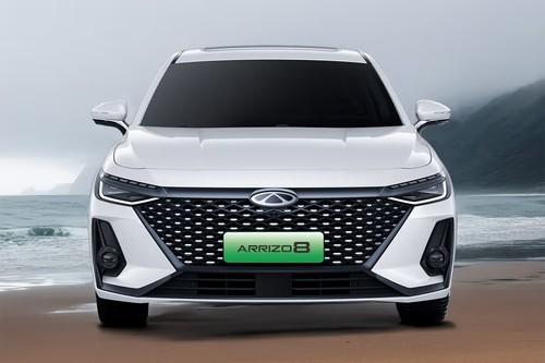 Chery Arrizo 8 Hybrid 2026 Front View With LED Headlights Chery Arrizo 8 Hybrid 2026 Front View With LED Headlights