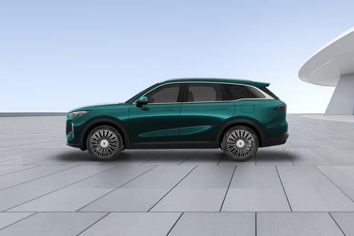 Chery Tiggo 9 Hybrid SUV Left side profile with alloy wheels Chery Tiggo 9 Hybrid SUV Left side profile with alloy wheels