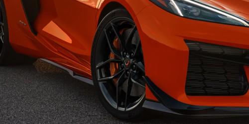 Chevrolet CORVETTE Z06 2026 Coupe Aerodynamic Alloy Wheel Design Close-up Chevrolet CORVETTE Z06 2026 Coupe Aerodynamic Alloy Wheel Design Close-up