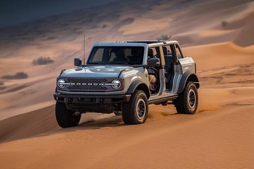 Ford Bronco 2026 SUV Front Right Side Angle View Ford Bronco 2026 SUV Front Right Side Angle View