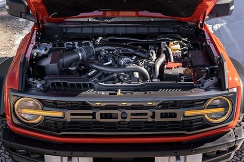Ford Bronco Raptor 2026 SUV Engine Bay Ford Bronco Raptor 2026 SUV Engine Bay