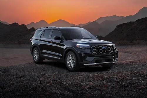 Ford Explorer 2026 SUV front right side angle view Ford Explorer 2026 SUV front right side angle view